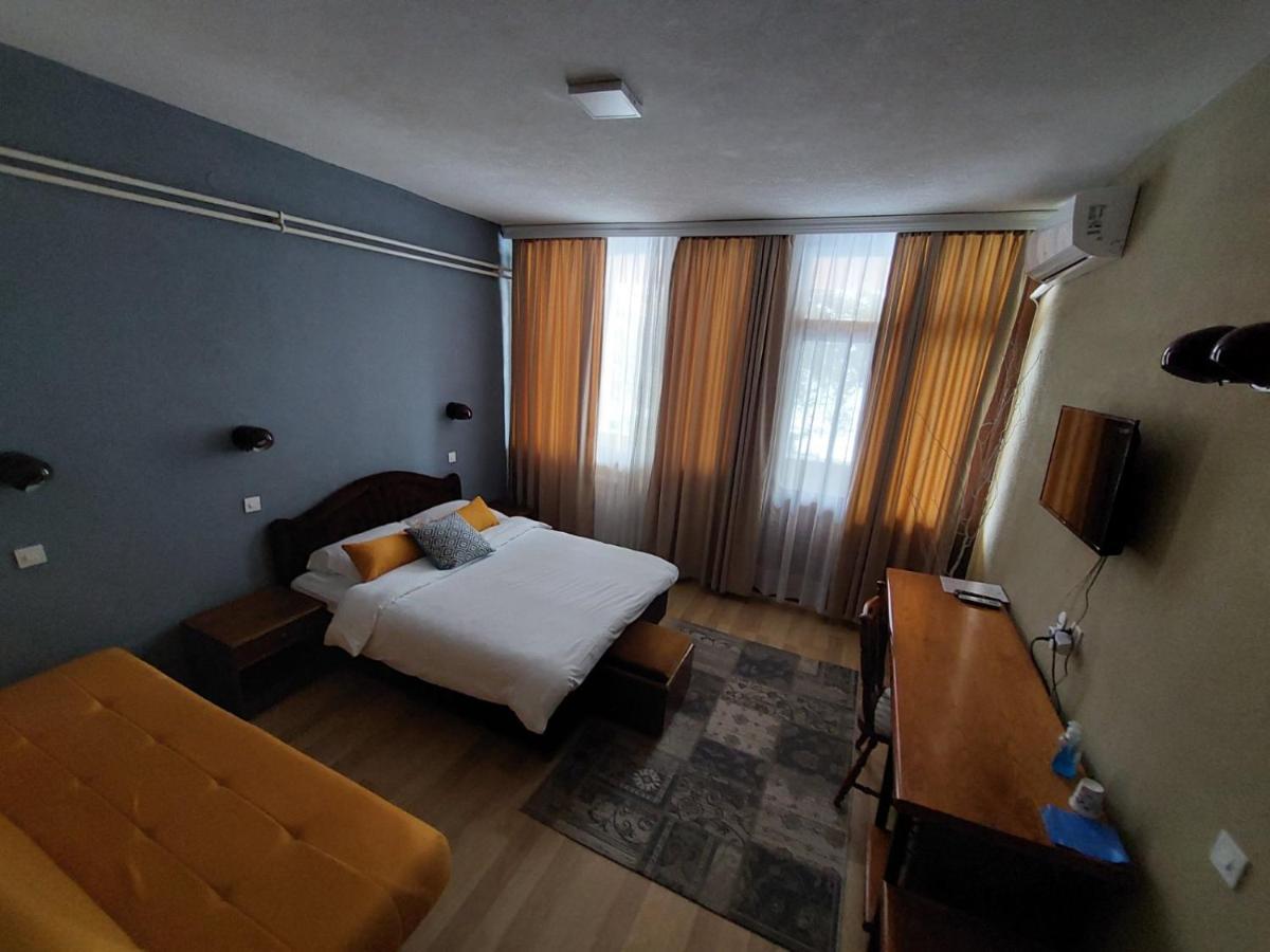 Lakeview Hotel And Resort Otesevo Экстерьер фото