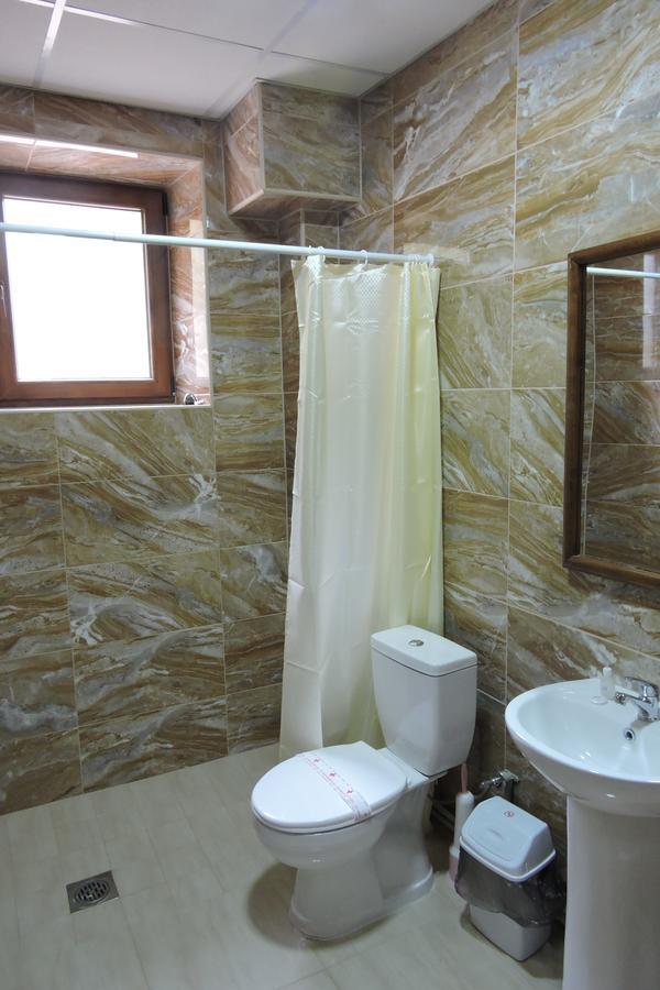 Lakeview Hotel And Resort Otesevo Экстерьер фото